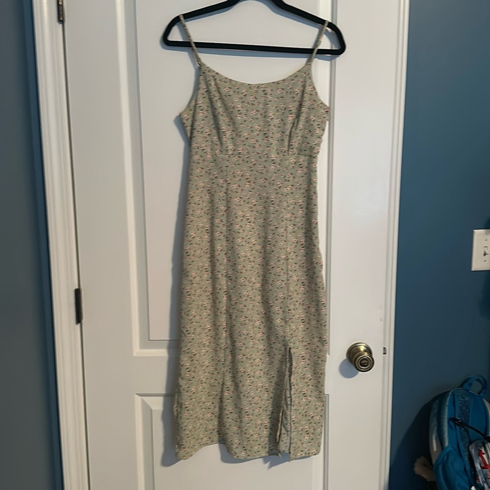 Altar’d State beautiful green floral long dress - Picture 1 of 8